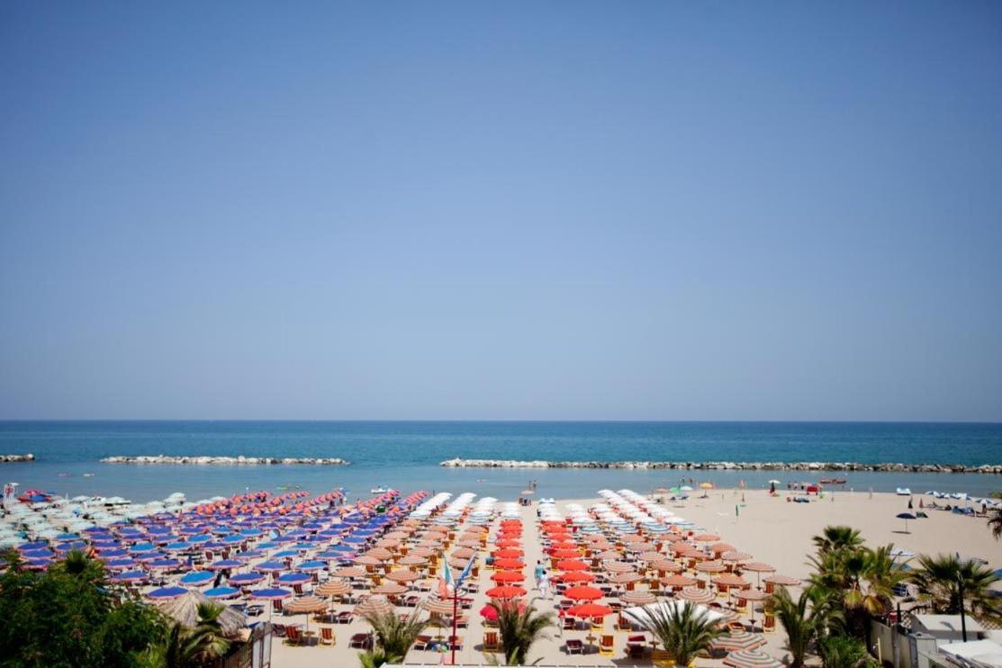 סן בנדטו דל טרנטו Hotel Canguro מראה חיצוני תמונה
